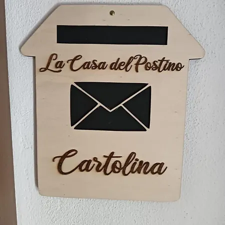 La Casa Del Postino בית הארחה 4*